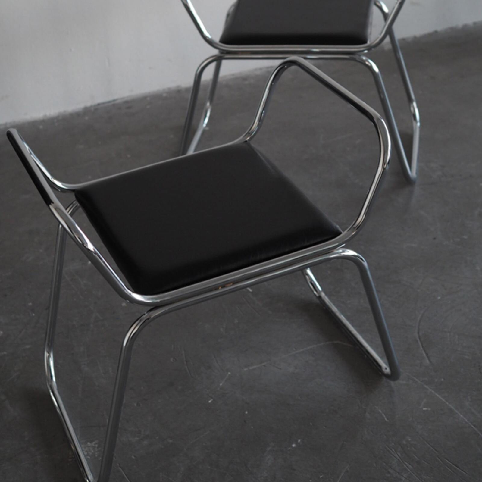 REST STOOL / TEKLİ SİYAH